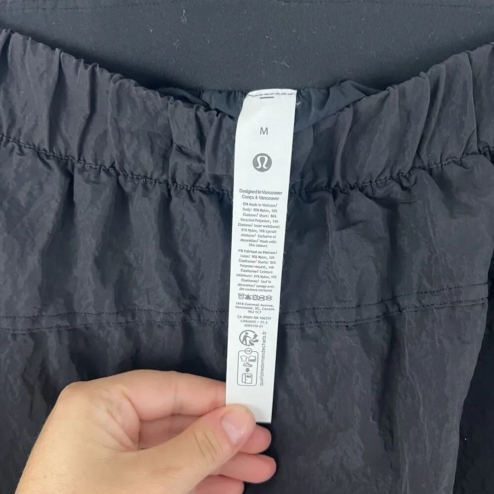 Lululemon Crinkle High-Rise Black Mini Skirt